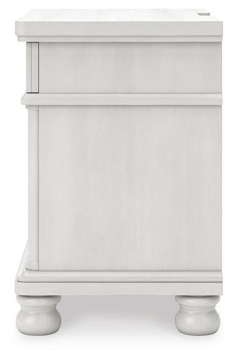 Rowlenstown Queen Poster Bed, Dresser, Mirror and Nightstand