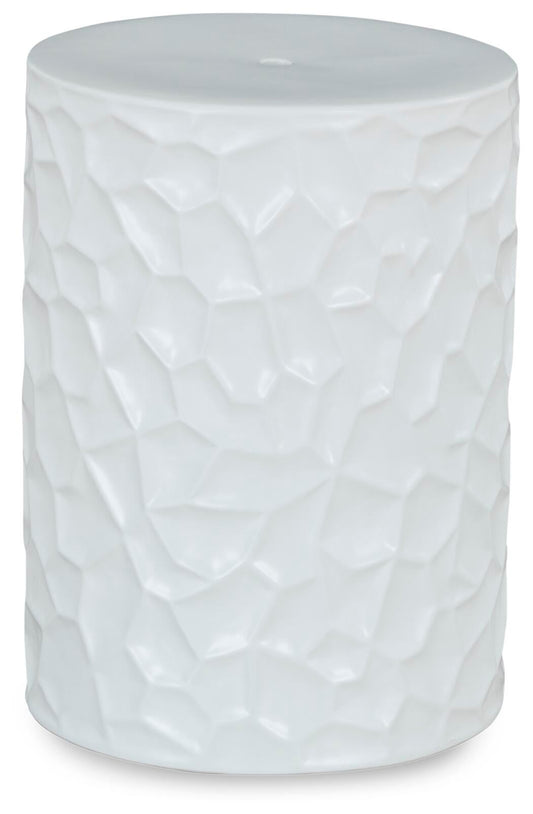 Jungrove I/O Stool