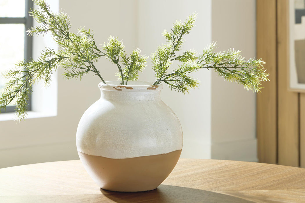 Vercott Vase